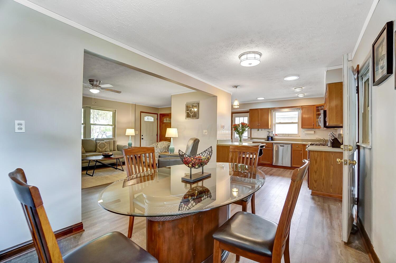 1636 Courtright Road Columbus, OH 43227 - Photo 12 of 51 Gallery Image 12