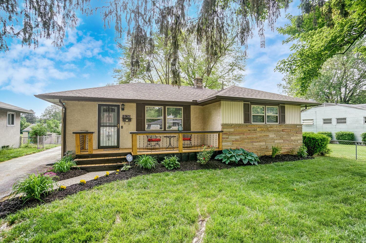 1636 Courtright Road Columbus, OH 43227 - Photo 2 of 51 Gallery Image 2
