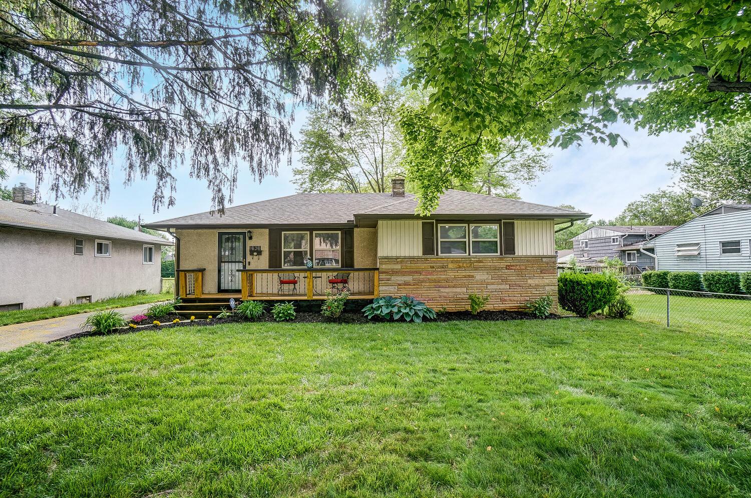 1636 Courtright Road Columbus, OH 43227 - Photo 3 of 51 Gallery Image 3
