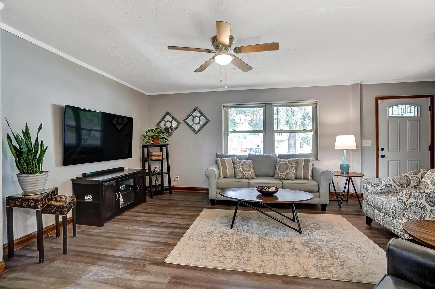 1636 Courtright Road Columbus, OH 43227 - Photo 7 of 51 Gallery Image 7
