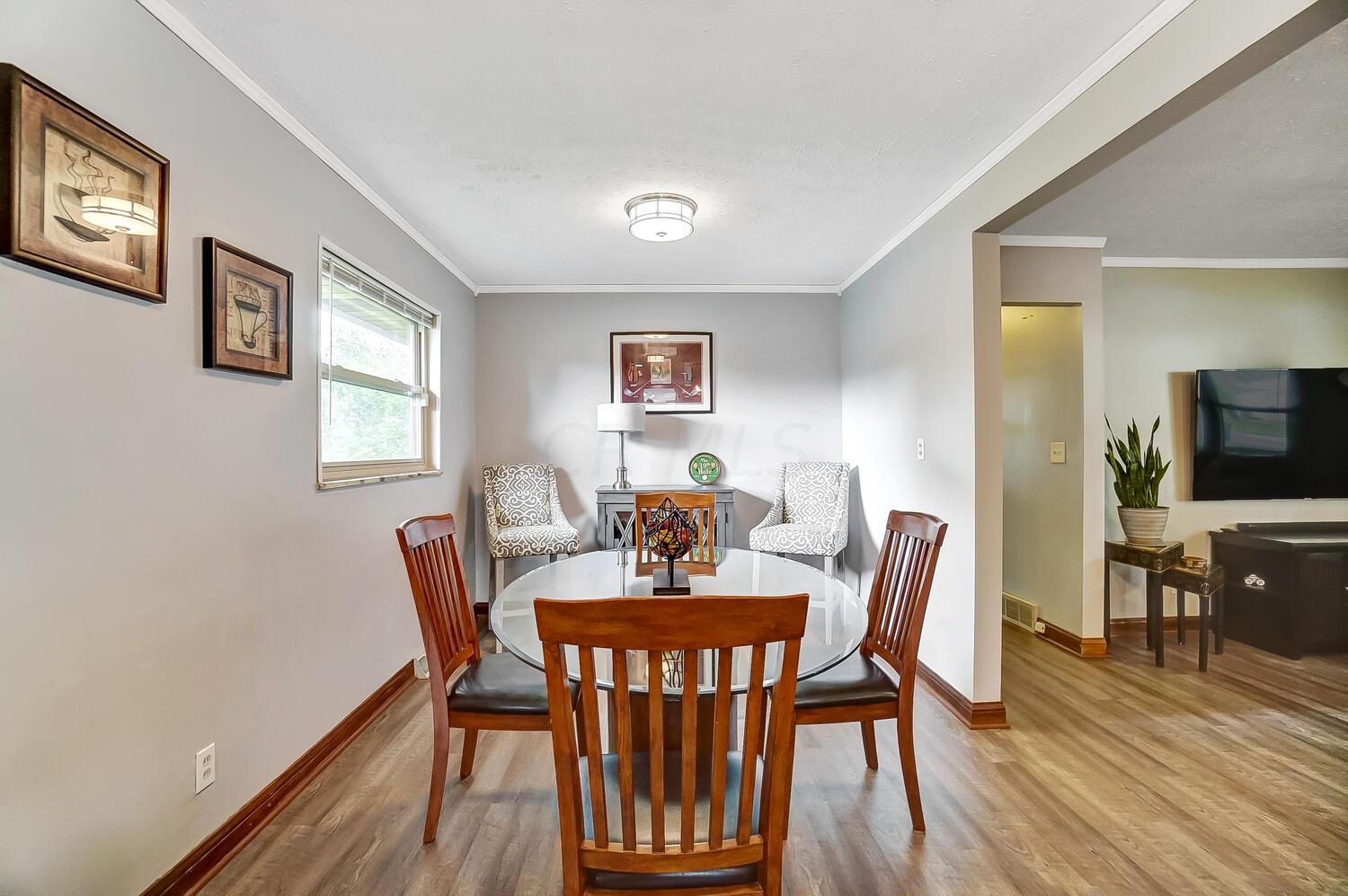 1636 Courtright Road Columbus, OH 43227 - Photo 10 of 51 Gallery Image 10