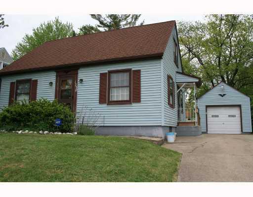 1228 North Yellow Springs Street Springfield, OH 45504 - Photo 1 of 12