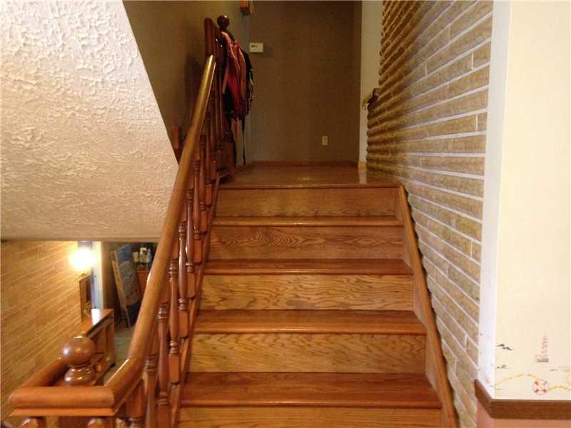 4378 Seneca Road Sharpsville, PA 16150 - Photo 18 of 24 Entry/Foyer. Stairway