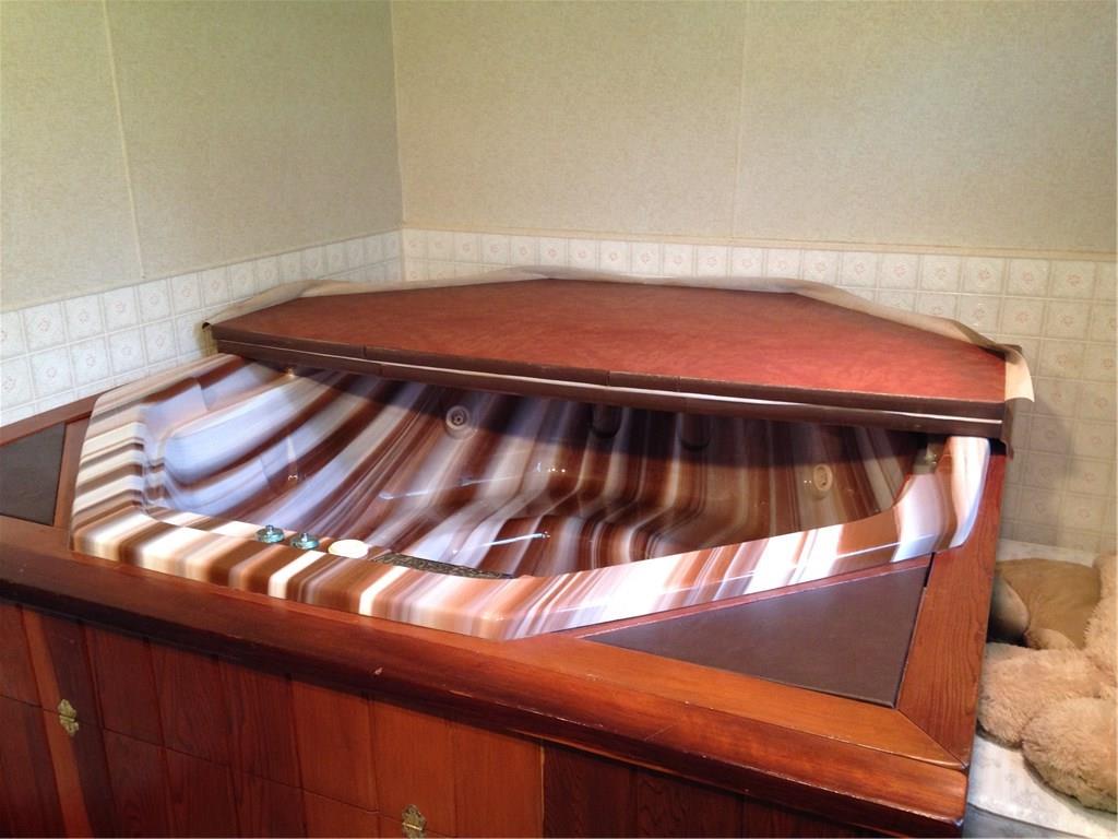 4378 Seneca Road Sharpsville, PA 16150 - Photo 21 of 24 Hot Tub