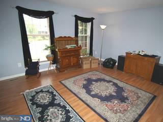 1133 Tuckerton Road Reading, PA 19605 - Photo 2 of 6