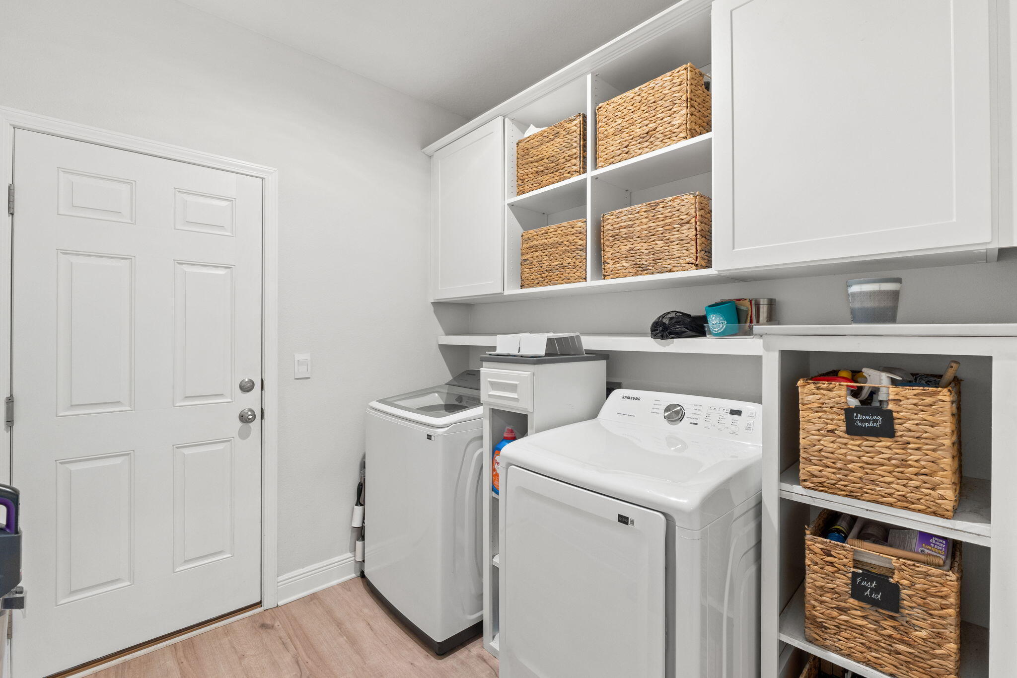 44 Secluded Circle Freeport, FL 32439 - Photo 24 of 43 a utility room with dryer and washer