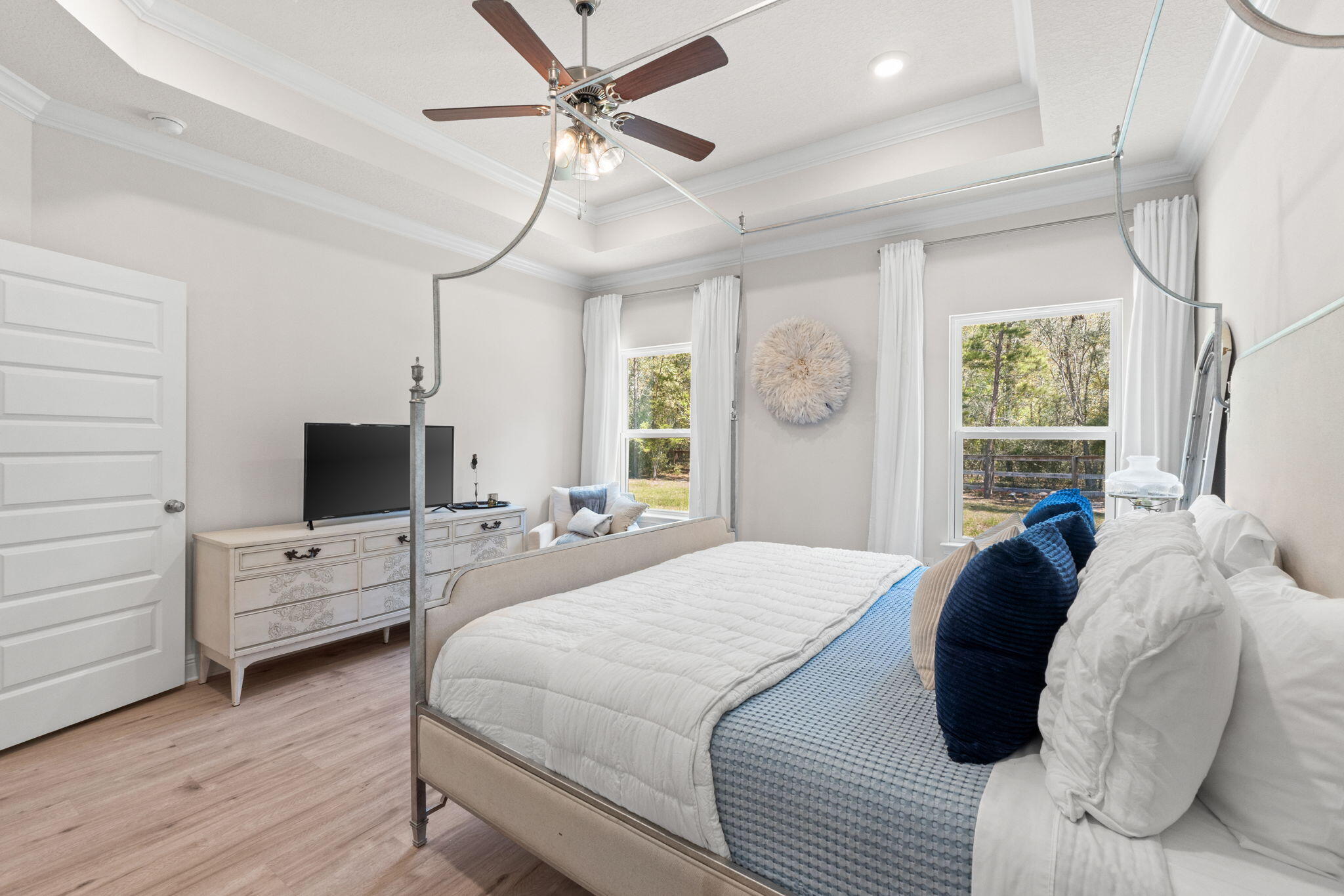 44 Secluded Circle Freeport, FL 32439 - Photo 31 of 43 a bedroom with a bed a window and flat screen tv