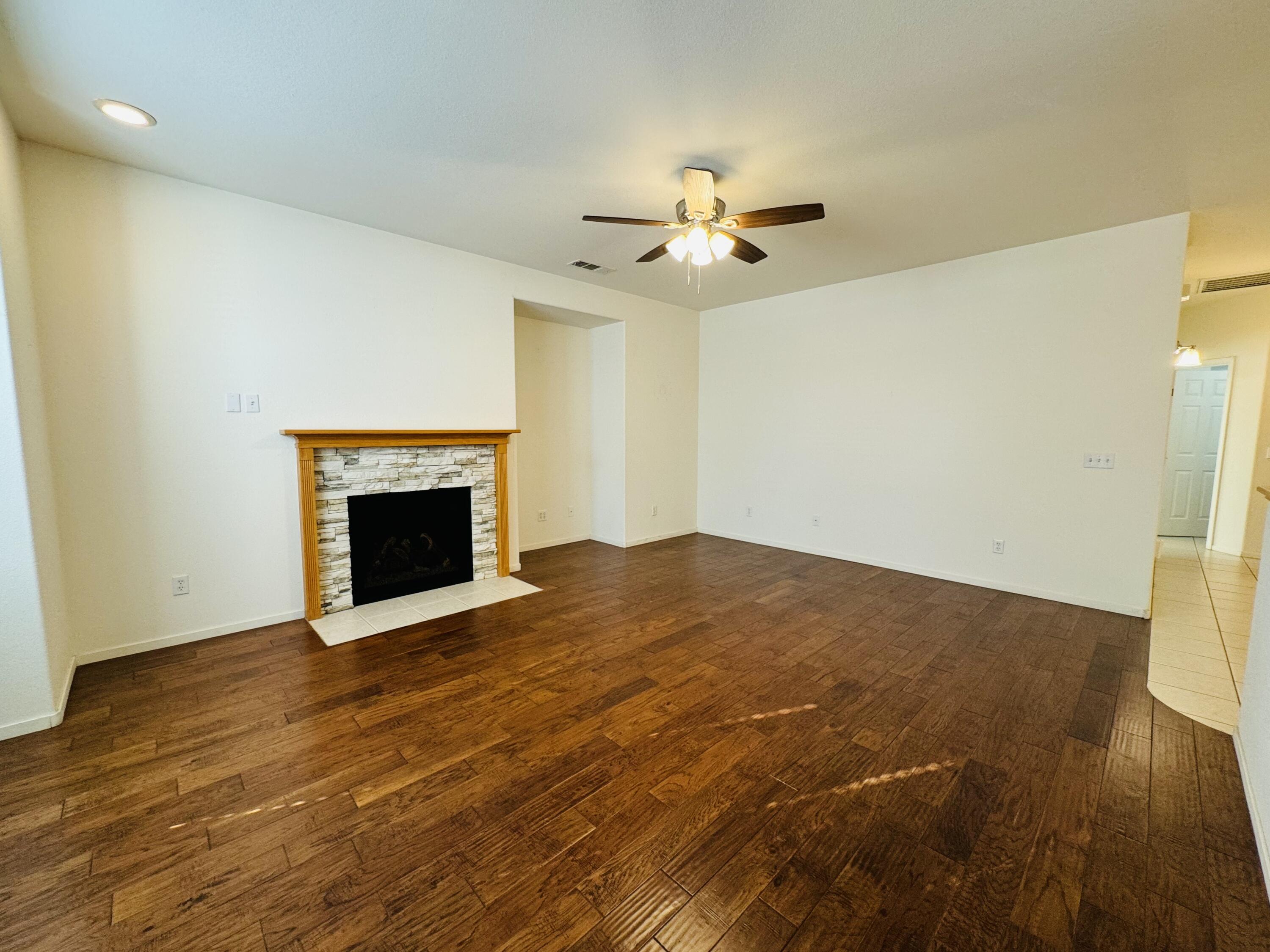 662 Leta Mae Court Exeter, CA 93221 - Photo 6 of 36 08270AC6-2447-44A2-87CC-BAA610244276_1_2