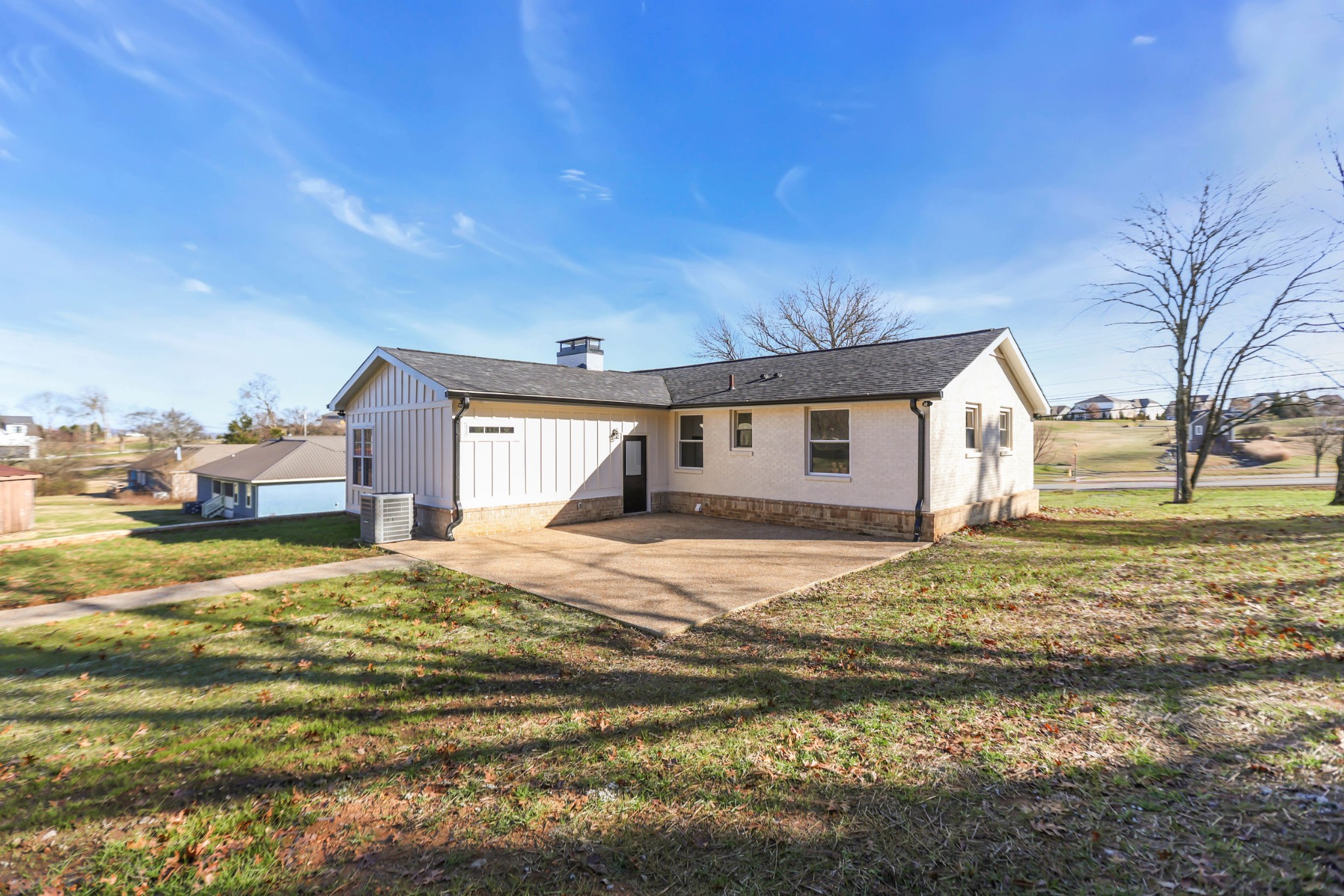 1399 Saundersville Road Hendersonville, TN 37075 - Photo 45 of 56 a swimming pool with yard and outdoor seating