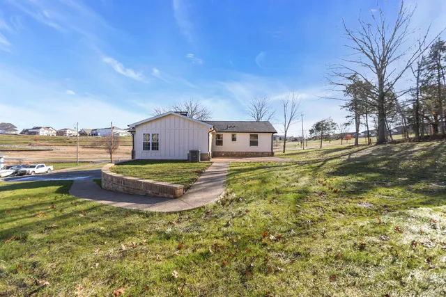 $3,500 | 1399 Saundersville Road, Hendersonville, TN 37075