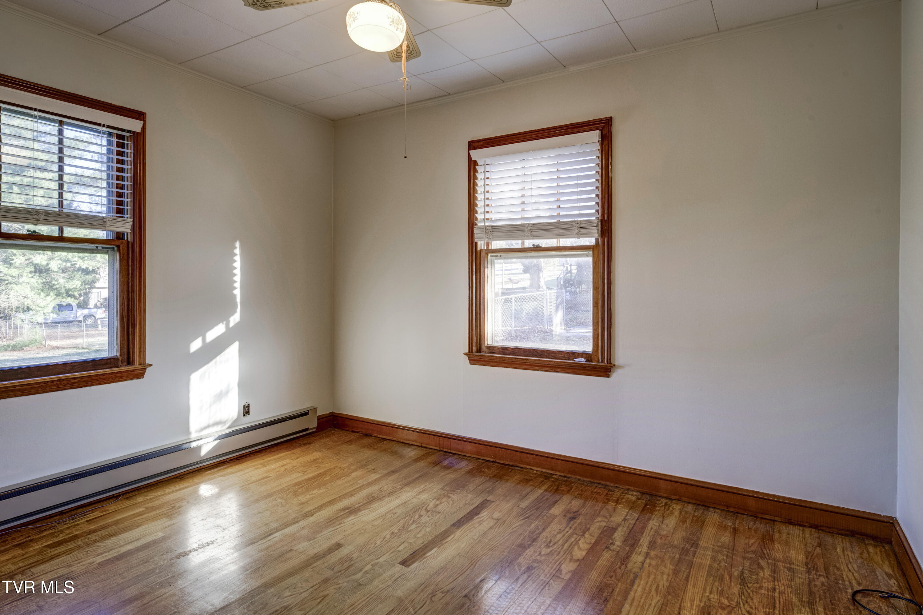 334 Lynn Road Johnson City, TN 37604 - Photo 28 of 58 Lynn-17