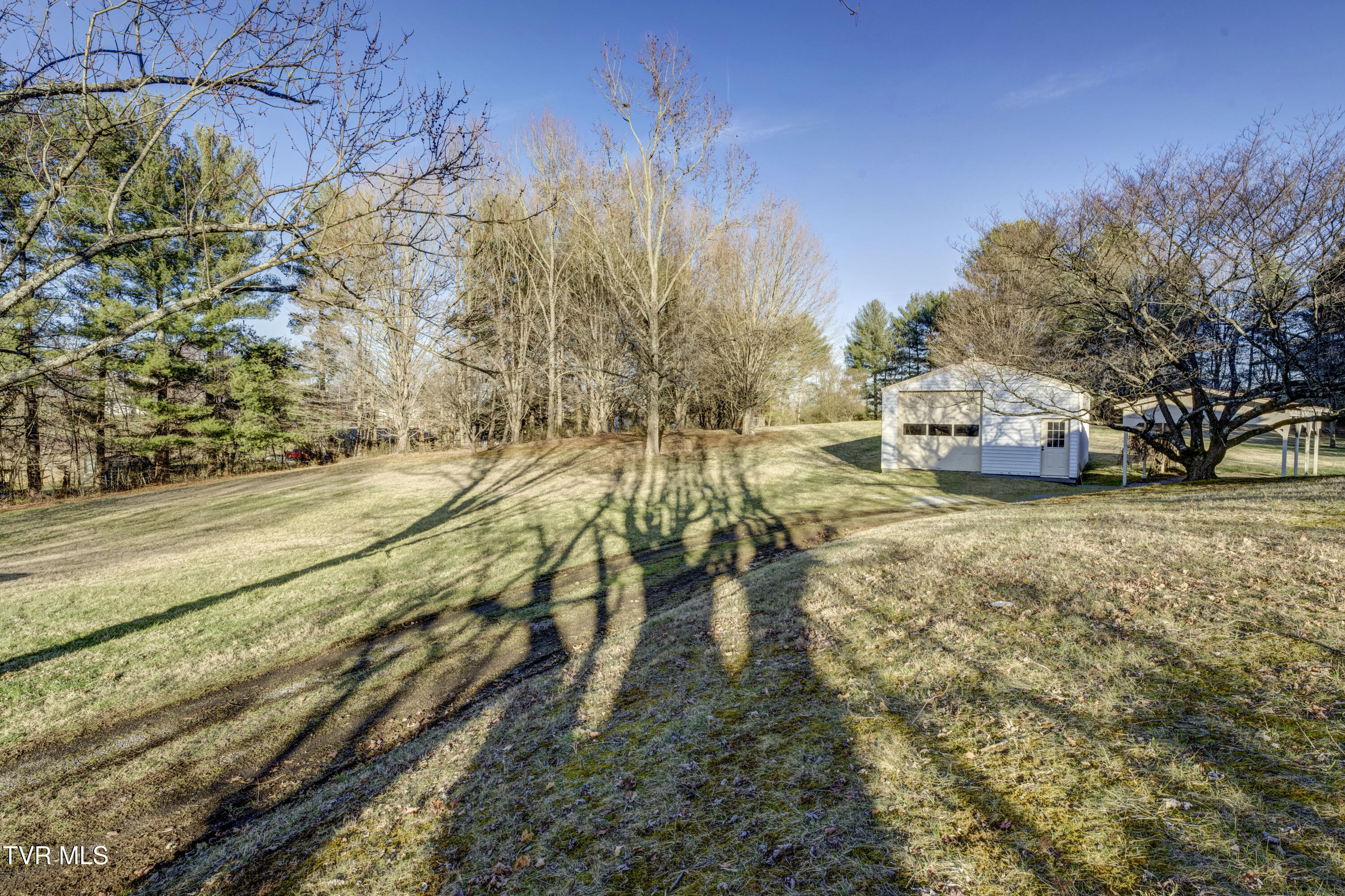 334 Lynn Road Johnson City, TN 37604 - Photo 4 of 58 Lynn-37