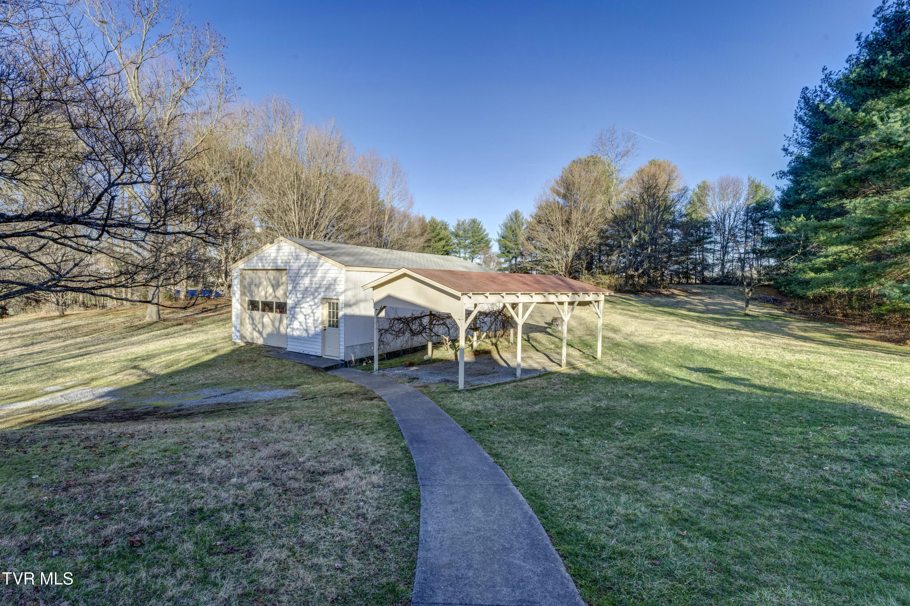 334 Lynn Road Johnson City, TN 37604 - Photo 6 of 58 Lynn-28