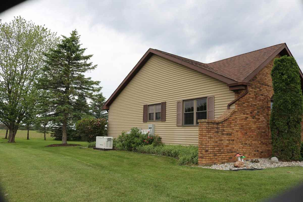 455 North Luce Road Alma, MI 48801 - Photo 9 of 52 1875472-8.JPG