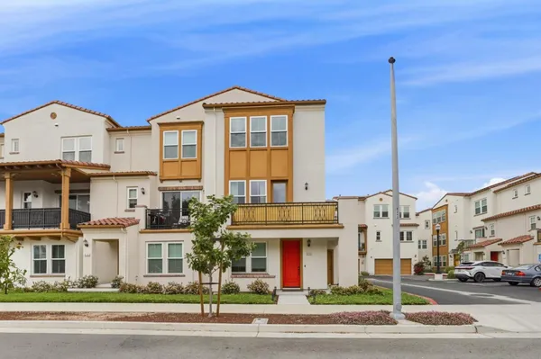 $1,148,000 | 625 Los Castanos Drive, Unit 42, Morgan Hill, CA 95037