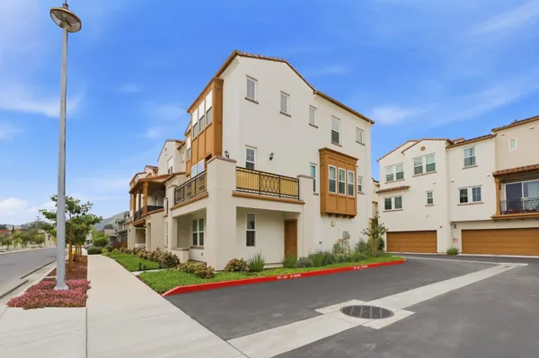 $1,148,000 | 625 Los Castanos Drive, Unit 42, Morgan Hill, CA 95037