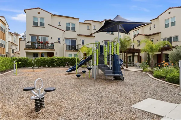 $1,148,000 | 625 Los Castanos Drive, Unit 42, Morgan Hill, CA 95037