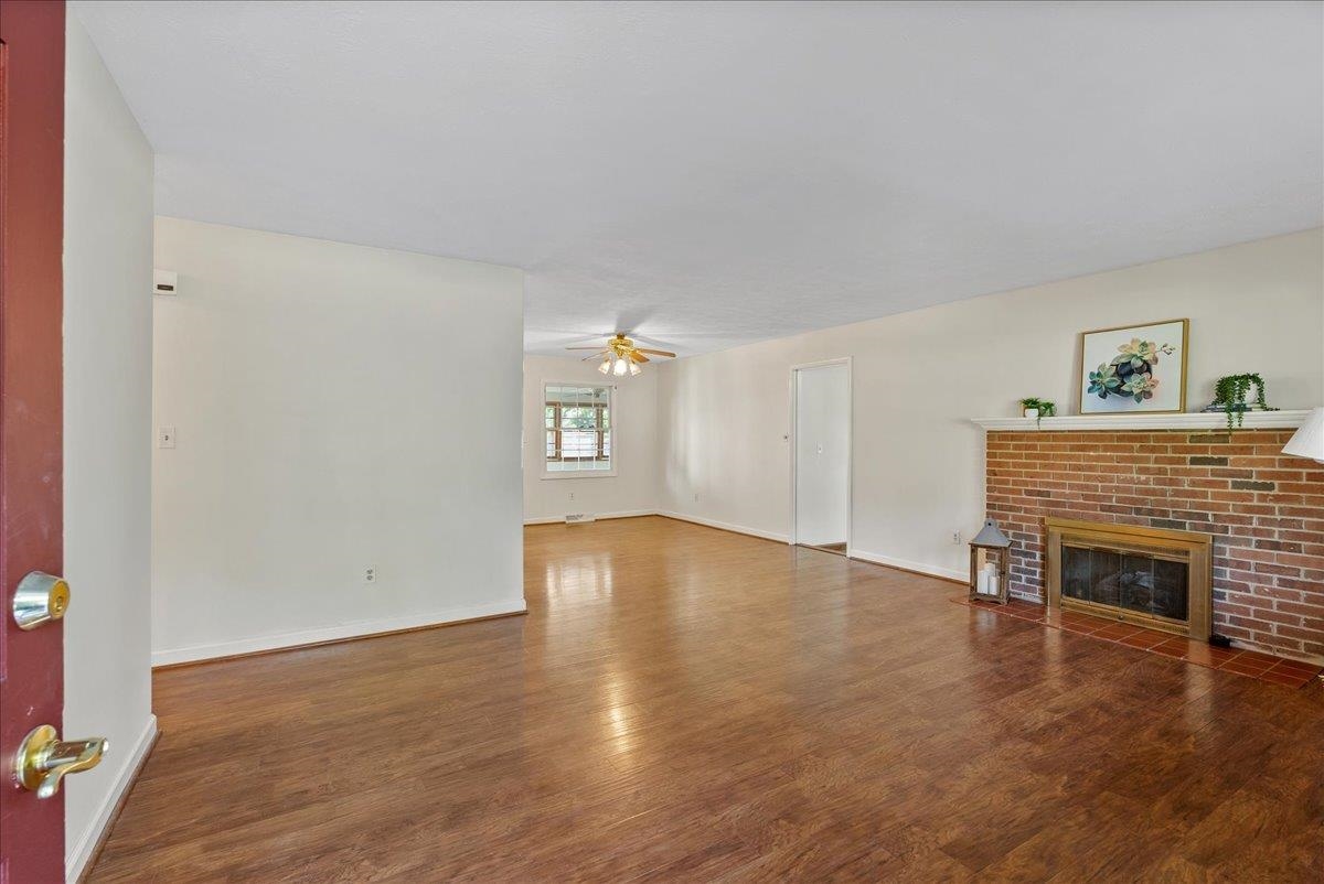 93 Greenway Road Stuarts Draft, VA 24477 - Photo 4 of 36 Gallery Image 4