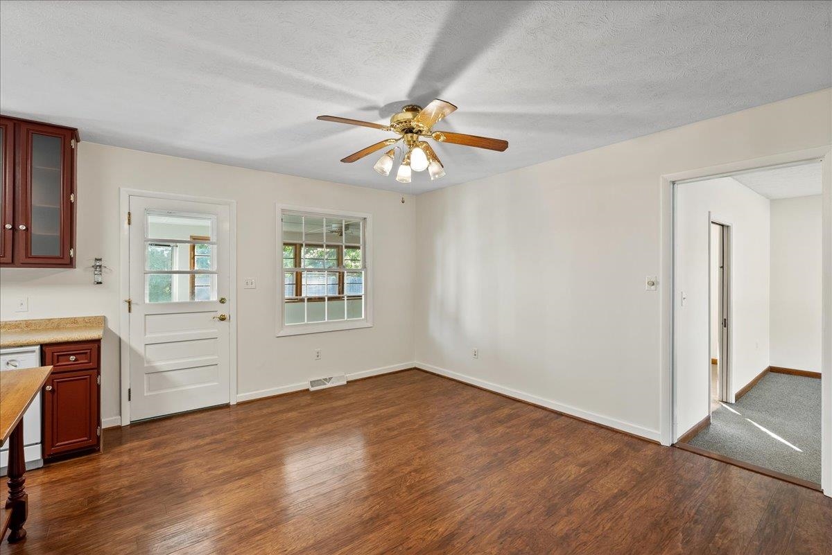 93 Greenway Road Stuarts Draft, VA 24477 - Photo 8 of 36 Gallery Image 8