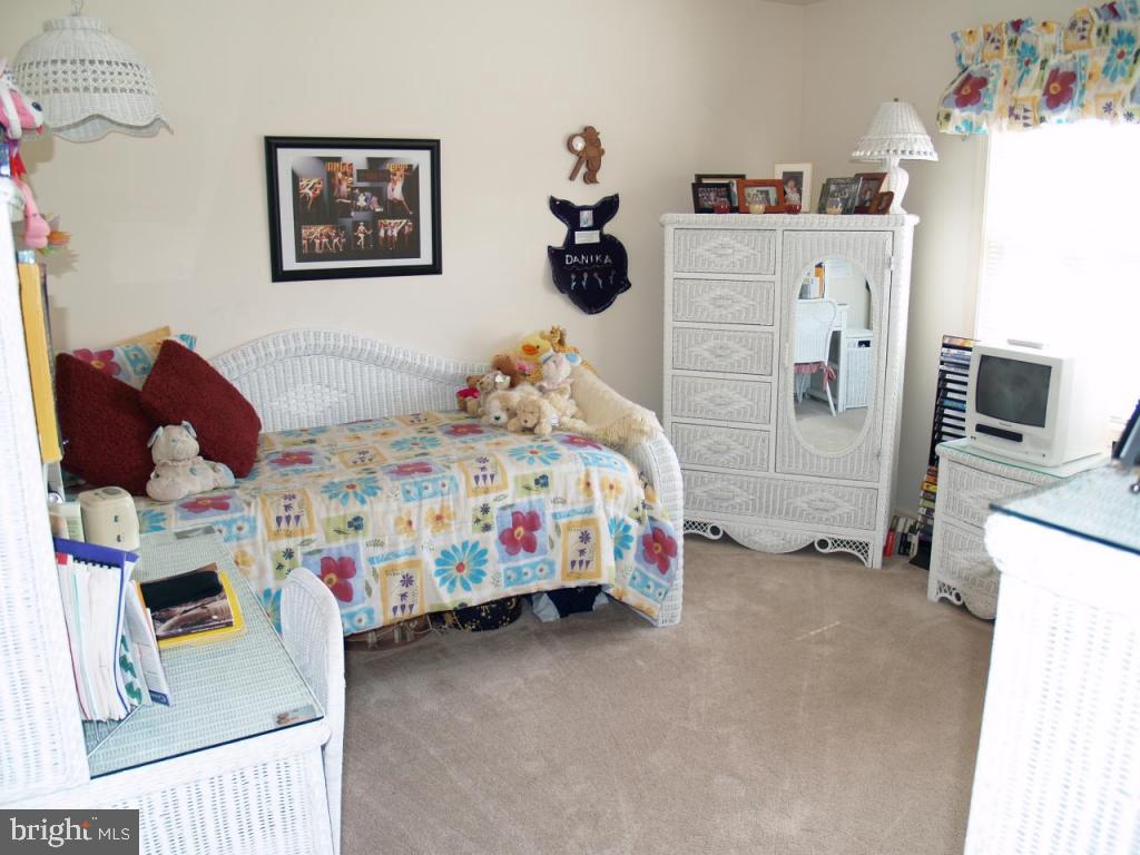 112 Olde Field Drive Lititz, PA 17543 - Photo 12 of 21 Gallery Image 12