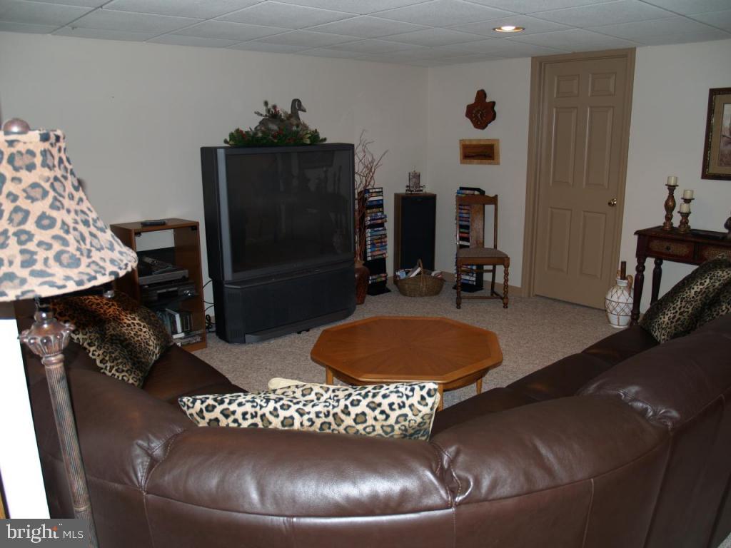112 Olde Field Drive Lititz, PA 17543 - Photo 14 of 21 Gallery Image 14