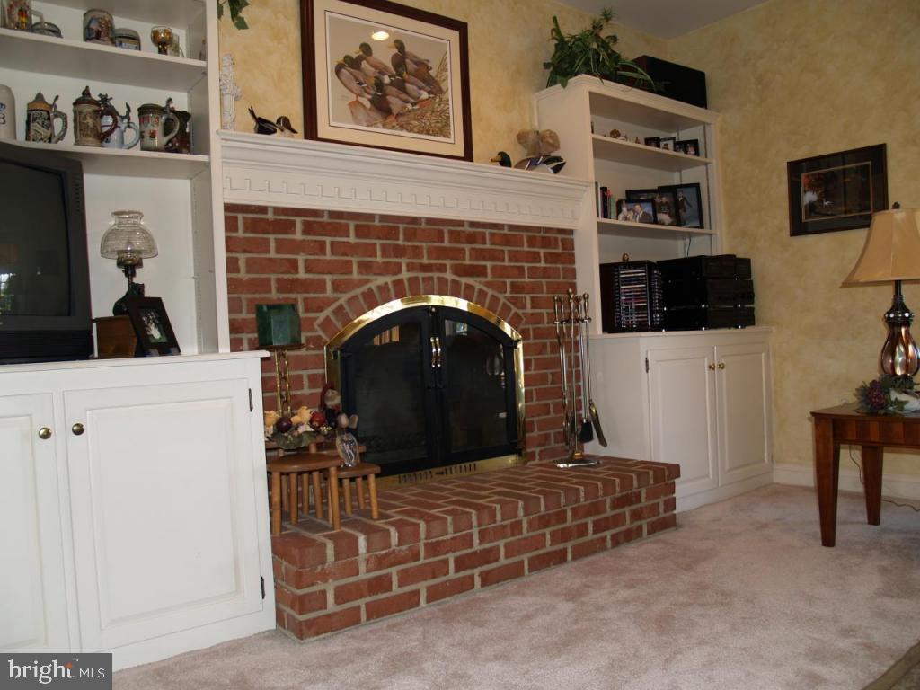 112 Olde Field Drive Lititz, PA 17543 - Photo 8 of 21 Gallery Image 8