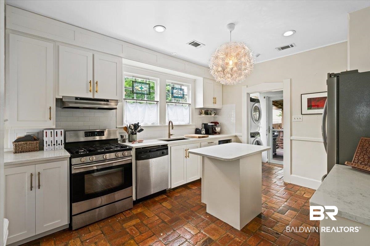 63 Westreetwood Street Mobile, AL 36606 - Photo 10 of 25
