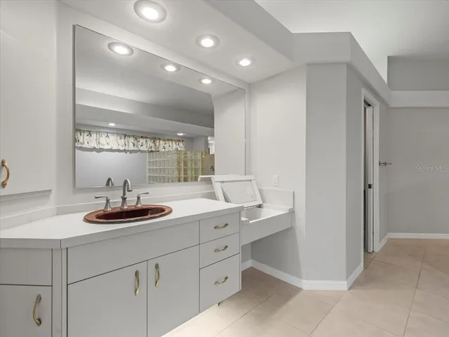 $1,600,000 | 7303 Sawgrass Point Drive, Pinellas Park, FL 33782