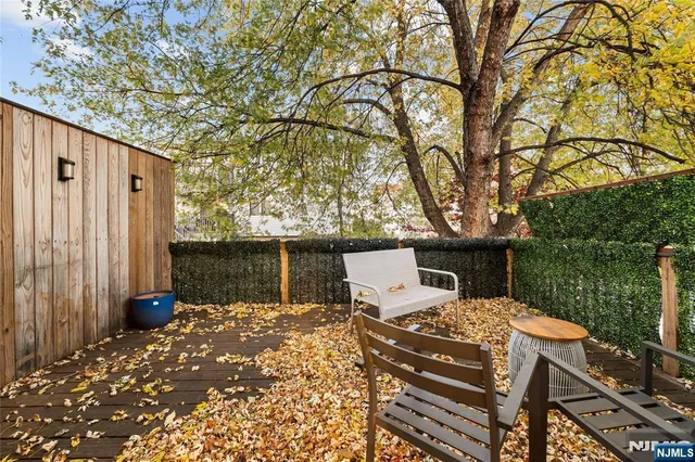 a view of a large white building