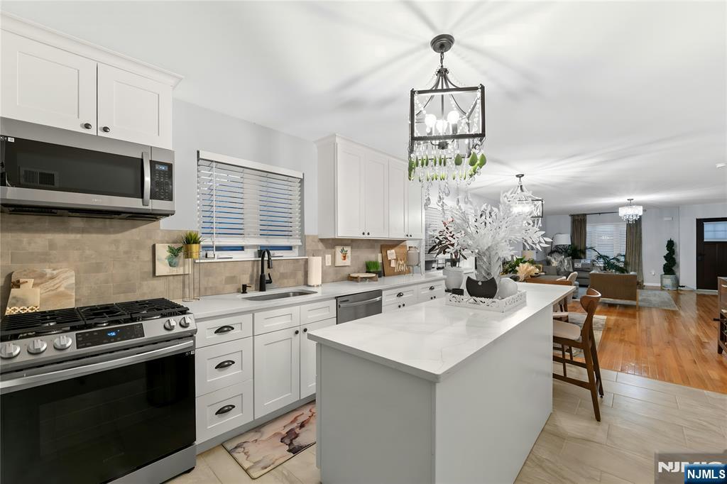 176 Prospect Street Garfield, NJ 07026 - Photo 7 of 28