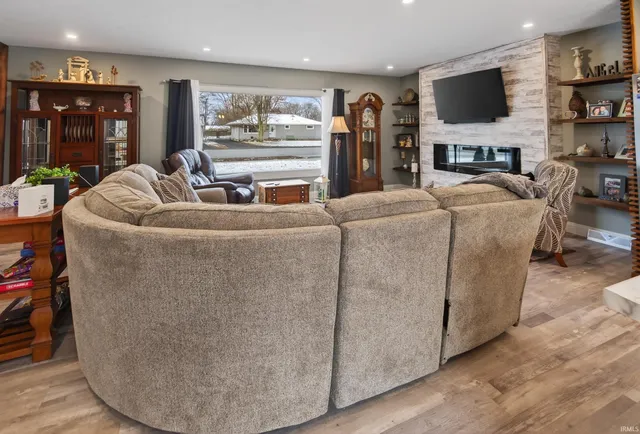 $274,900 | 907 O O Connor Boulevard, Monticello, IN 47960