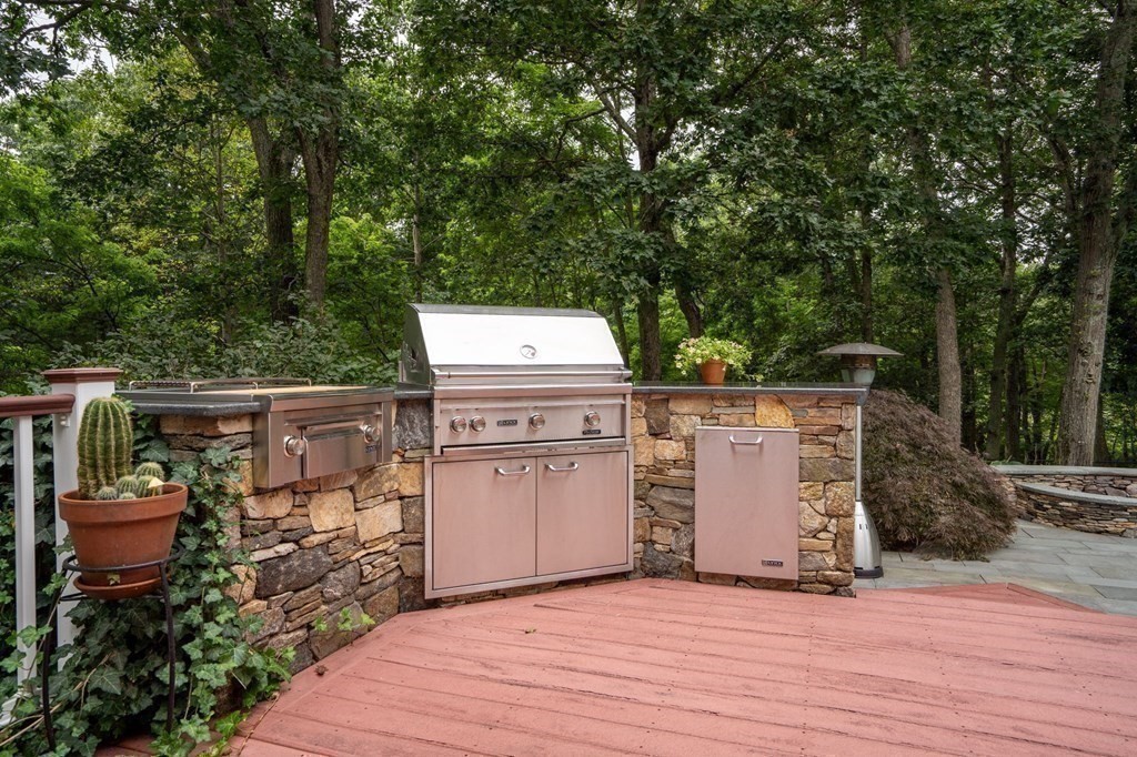 11 Equestrian Drive North Reading, MA 01864 - Photo 30 of 41