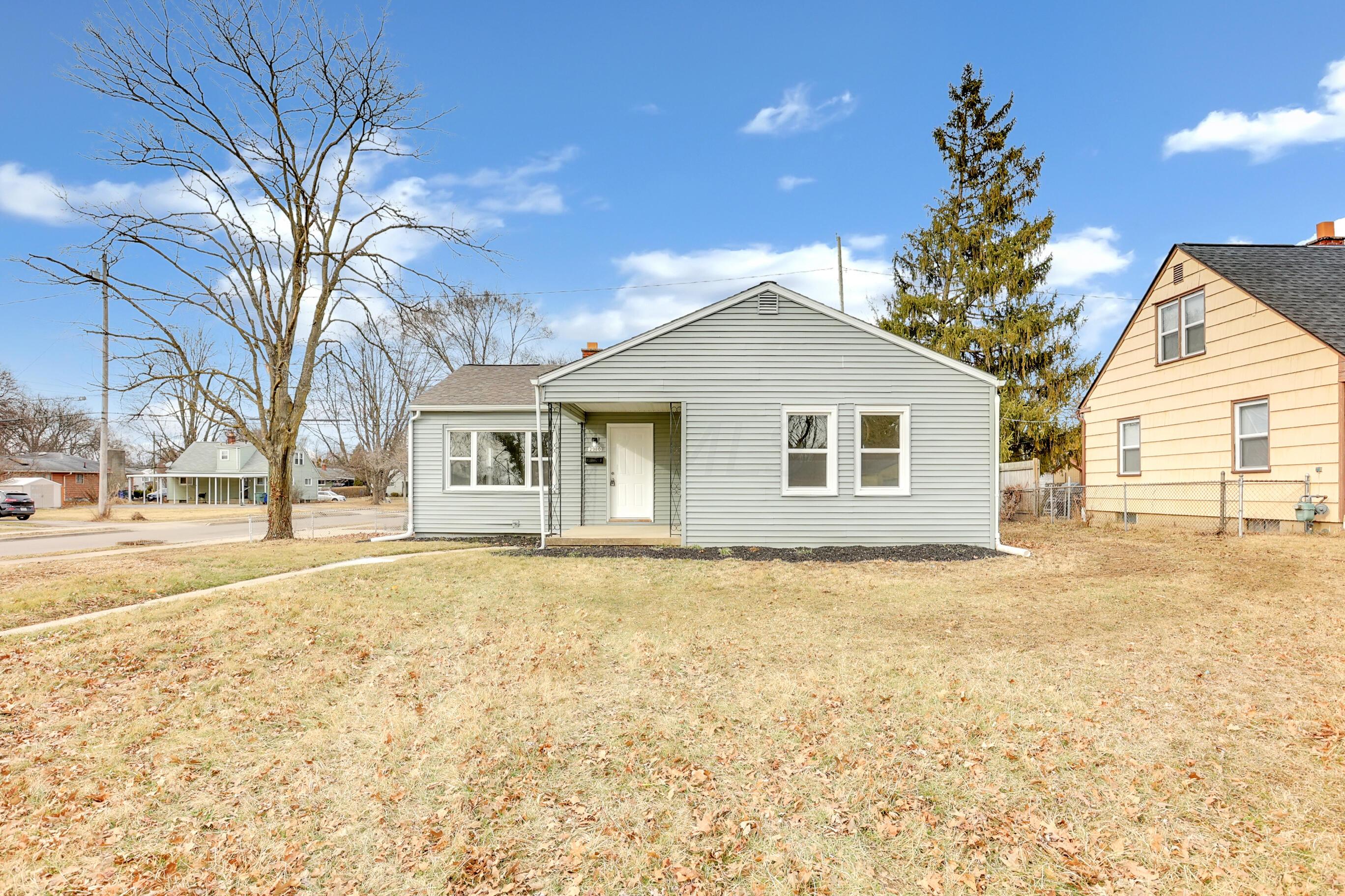 2980 Templeton Road Columbus, OH 43209 - Photo 1 of 31 5F3A7158