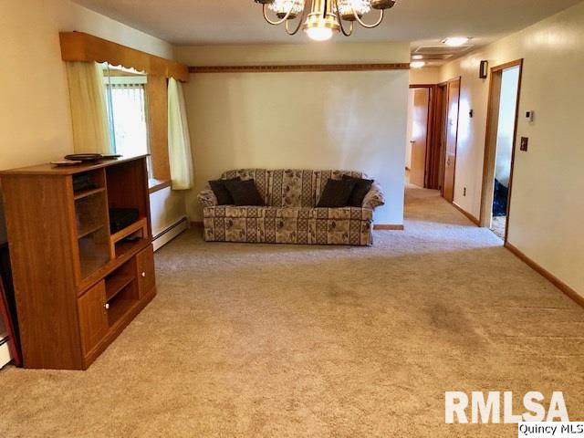 616 Miller Street Carthage, IL 62321 - Photo 8 of 13