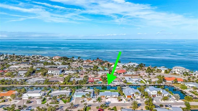 $1,250,000 | 607 Emerald Lane, Holmes Beach, FL 34217