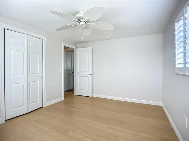 a view interior of a house and an empty room