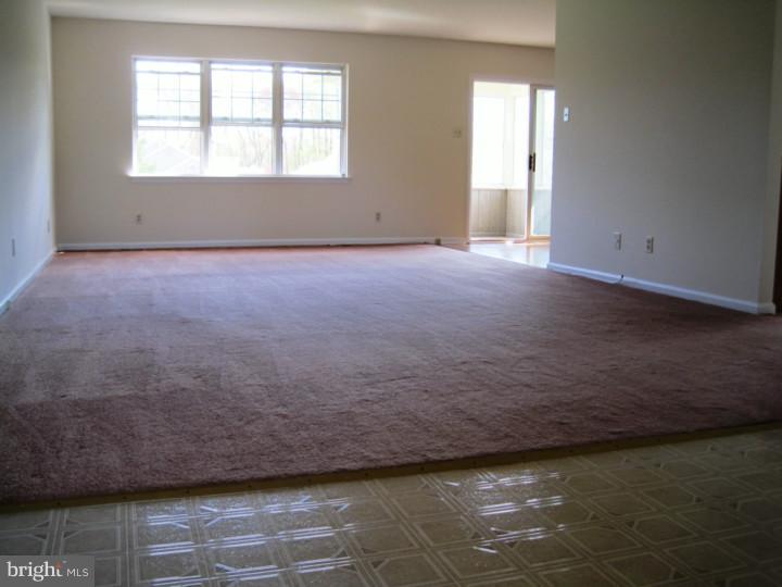 461 Country Way Mickleton, NJ 08056 - Photo 3 of 16 Living Room