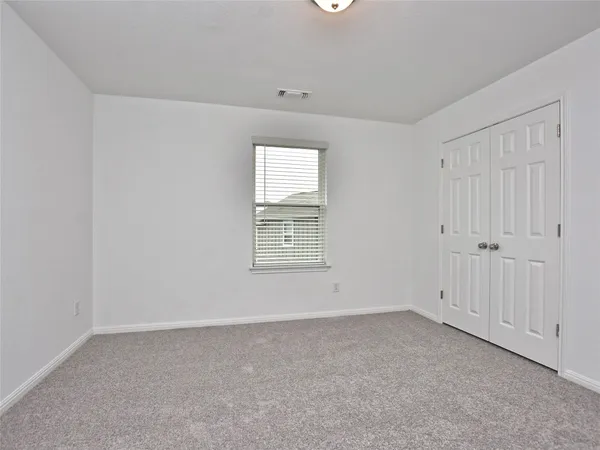 $2,400 | 3200 College Park Drive, Unit 130, Round Rock, TX 78665