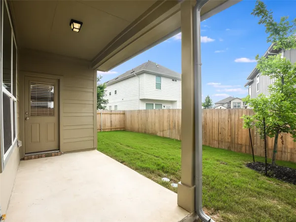 $2,400 | 3200 College Park Drive, Unit 130, Round Rock, TX 78665