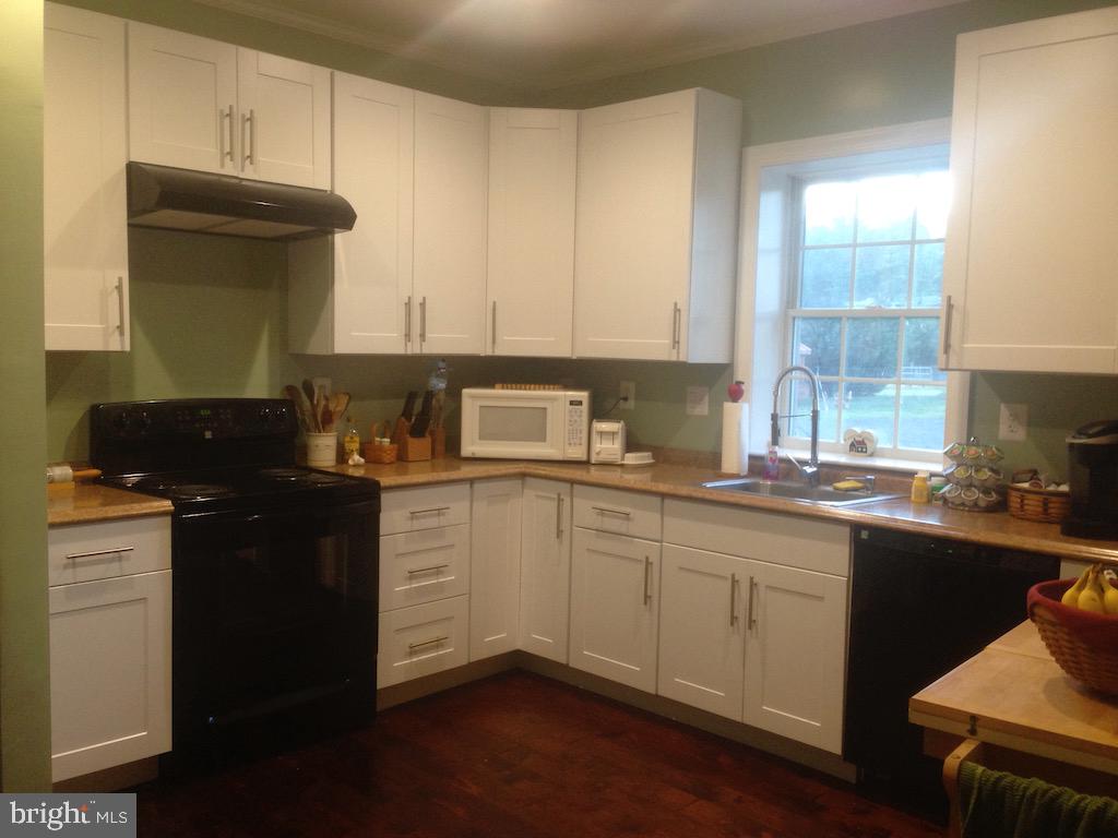 8075 Taylor Road Catlett, VA 20119 - Photo 15 of 23 Tenant House Kitchen