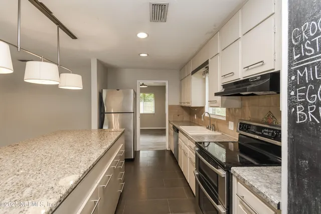 $2,275 | 1555 Shirl Lane, Jacksonville, FL 32207