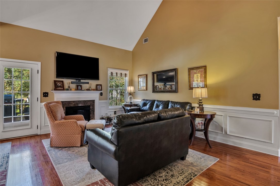 226 Obannon Court Anderson, SC 29621 - Photo 4 of 34