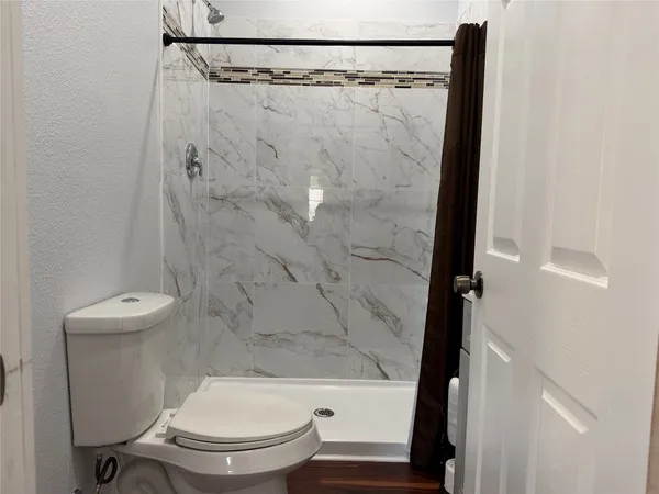 $1,850 | 1418 Yale Street, Houston, TX 77008