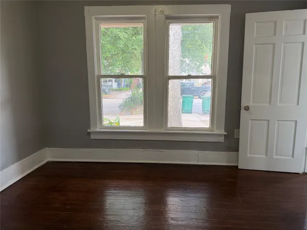 $1,850 | 1418 Yale Street, Houston, TX 77008