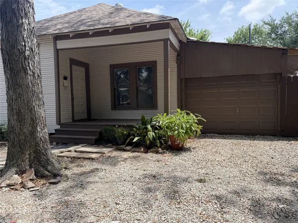 $1,850 | 1418 Yale Street, Houston, TX 77008