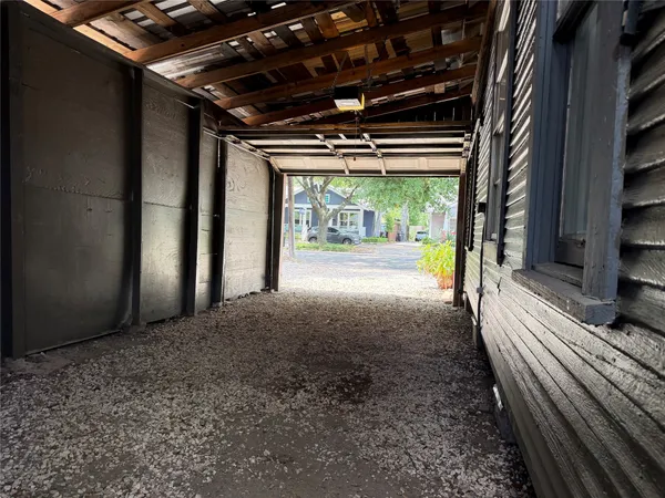 $1,850 | 1418 Yale Street, Houston, TX 77008