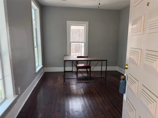 $1,850 | 1418 Yale Street, Houston, TX 77008