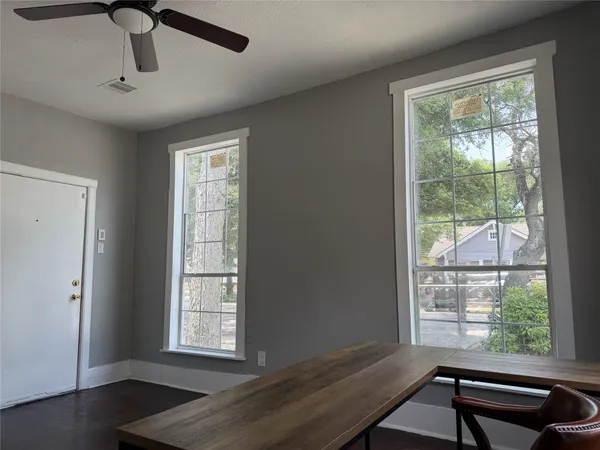 $1,850 | 1418 Yale Street, Houston, TX 77008