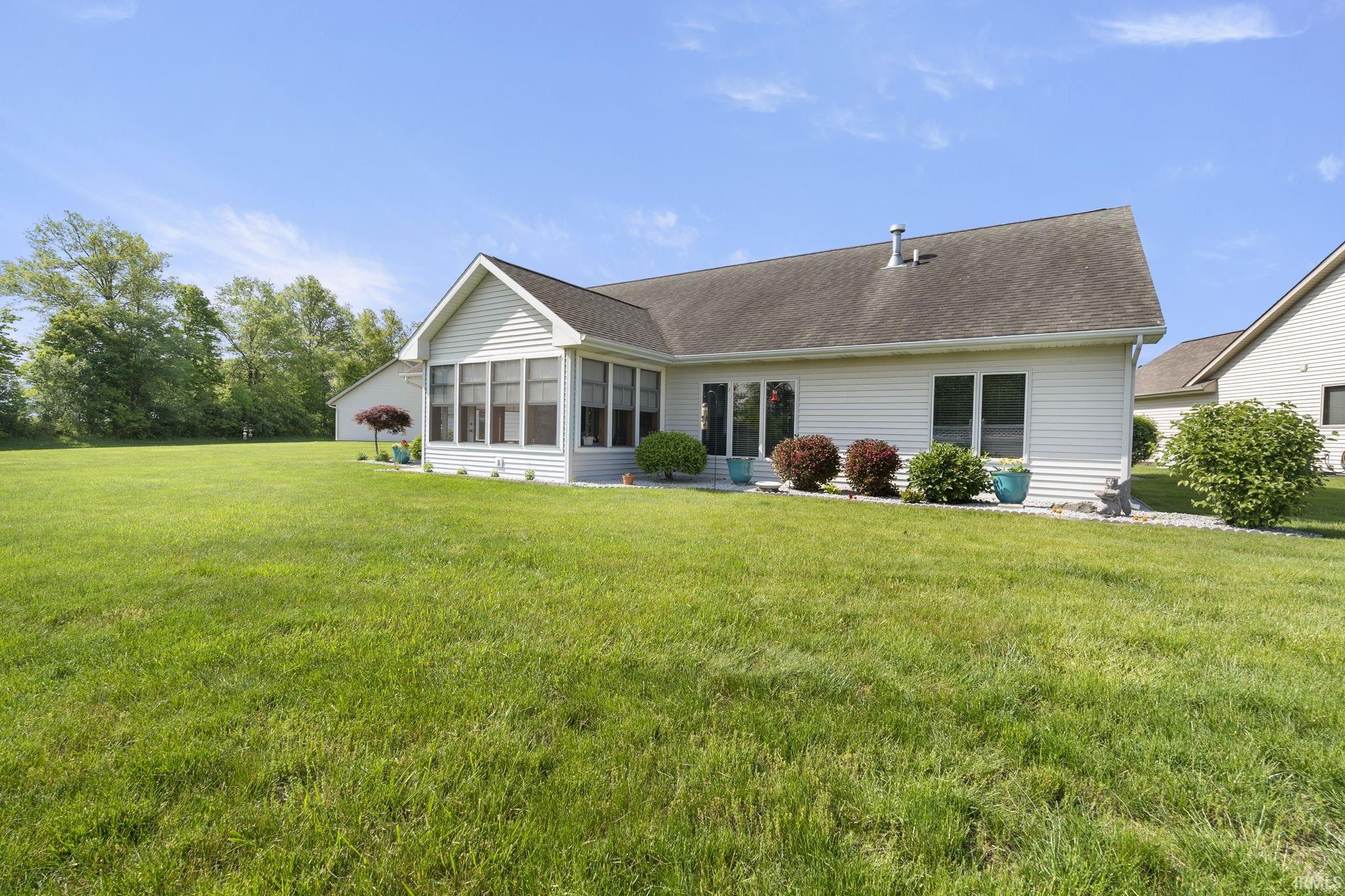 2410 Deerfield Court Decatur, IN 46733 - Photo 5 of 35