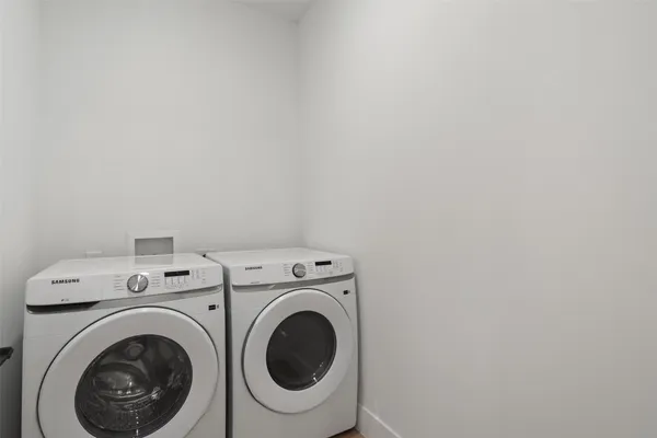 $575,000 | 1701 Simond Avenue, Unit 206, Austin, TX 78723